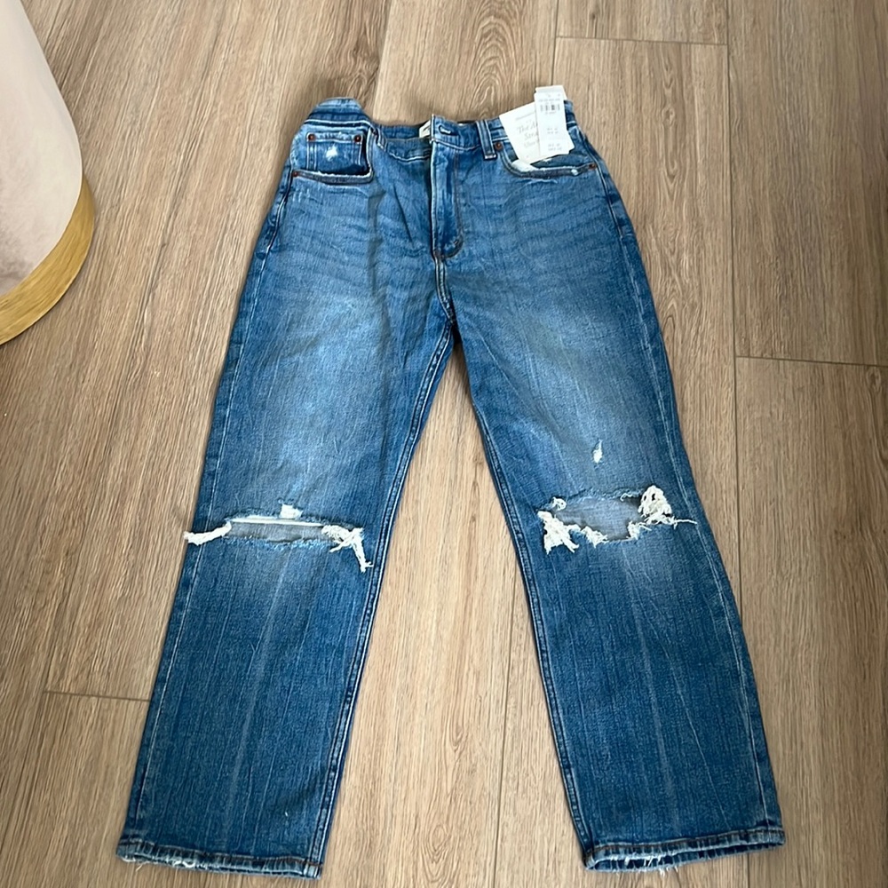 NWOT Abercrombie and Fitch Ankle Straight Ultra High Rise